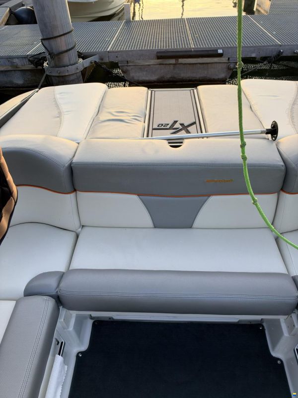 MasterCraft XT-20