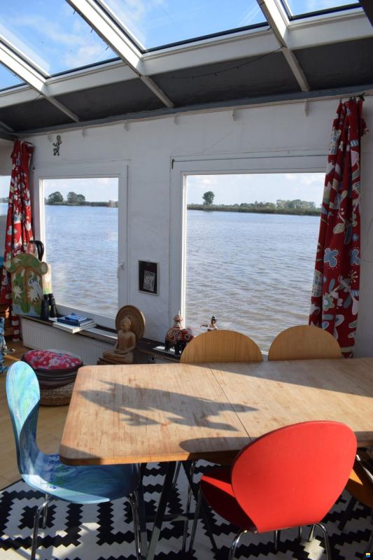 Hausboot / Wohnschiff