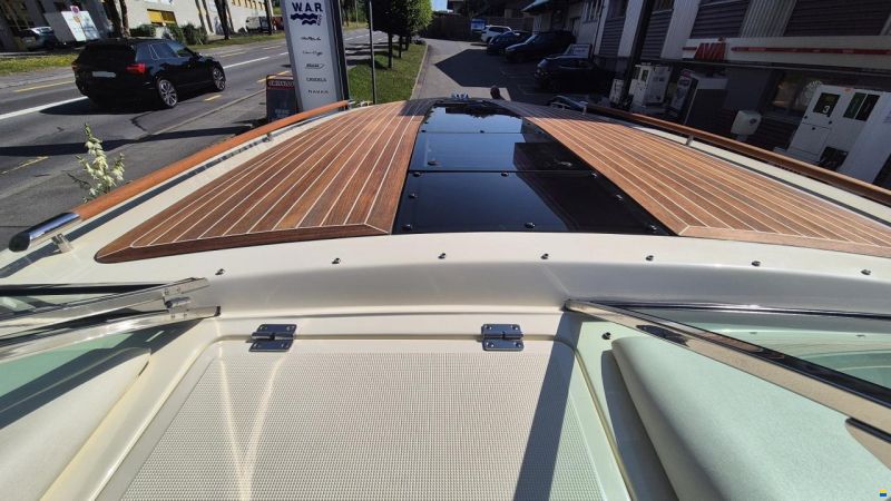 Chris Craft Corsair 32