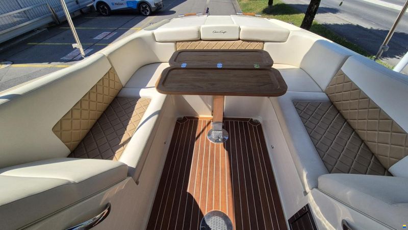 Chris Craft Corsair 32