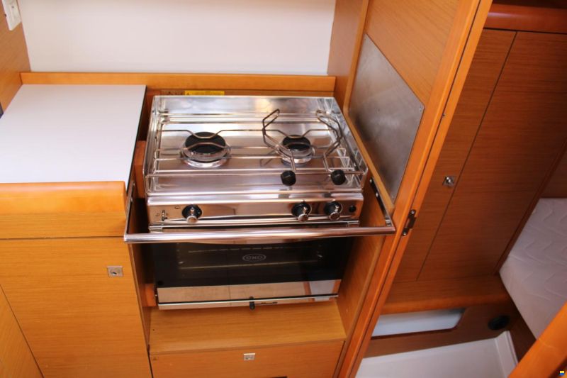 Sun Odyssey 349