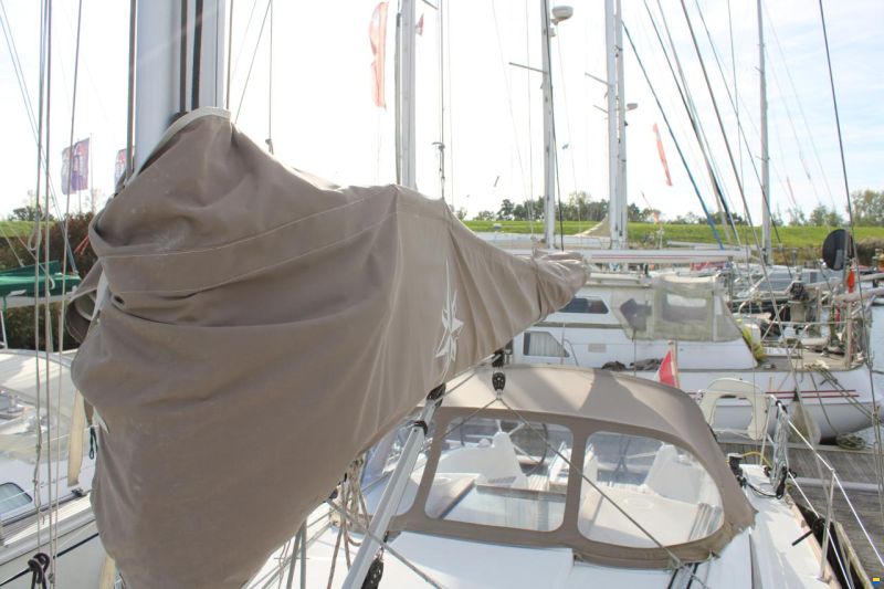Sun Odyssey 349
