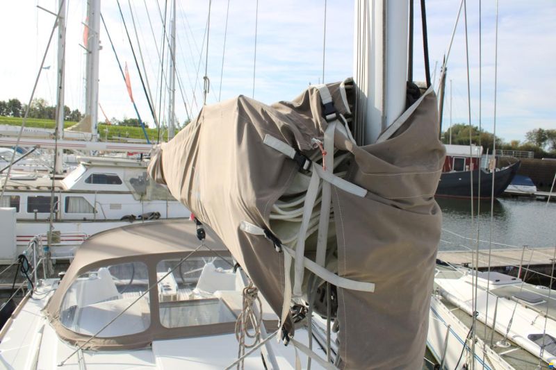 Sun Odyssey 349