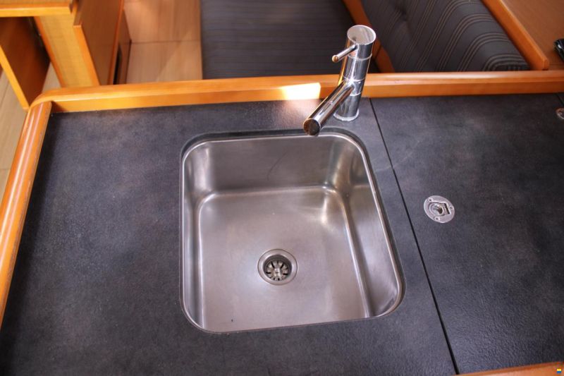 Sun Odyssey 349