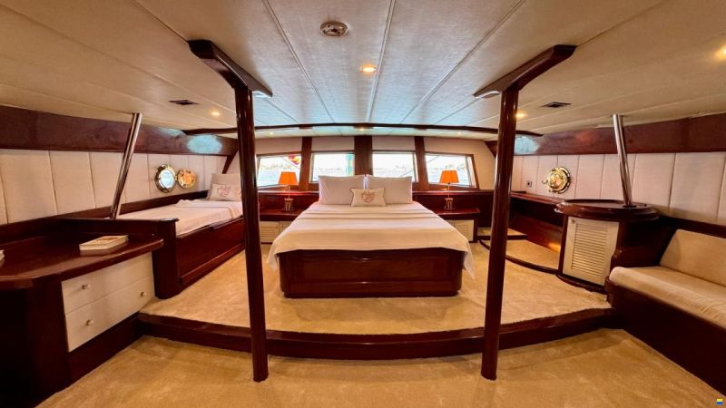 Custom Schooner 38m