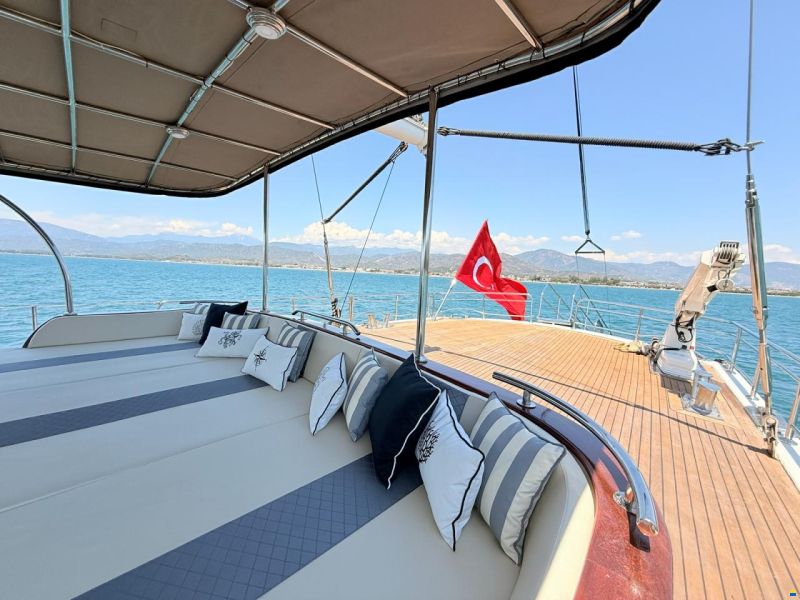 Custom Schooner 38m
