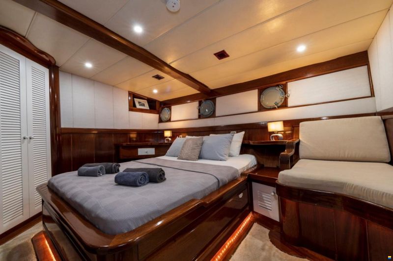Custom Schooner 38m