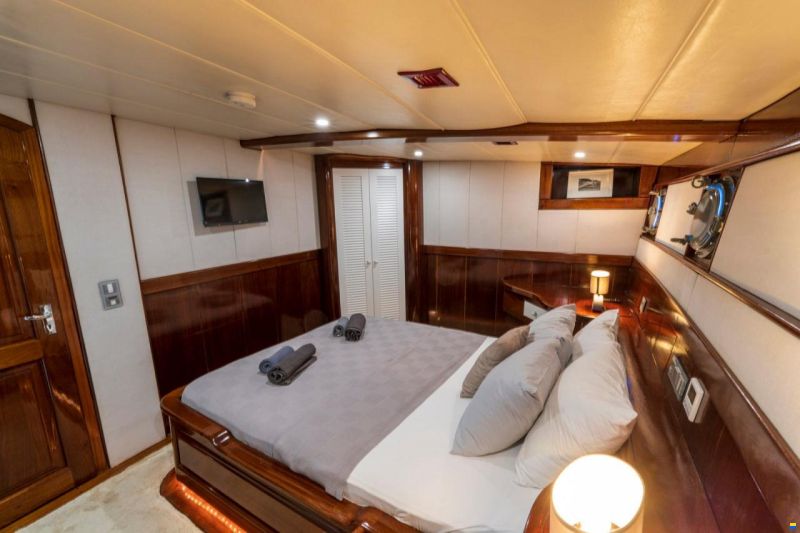 Custom Schooner 38m