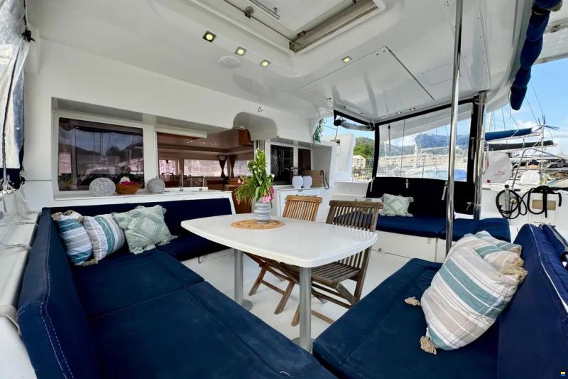 LAGOON 450 F – Le catamaran idéal