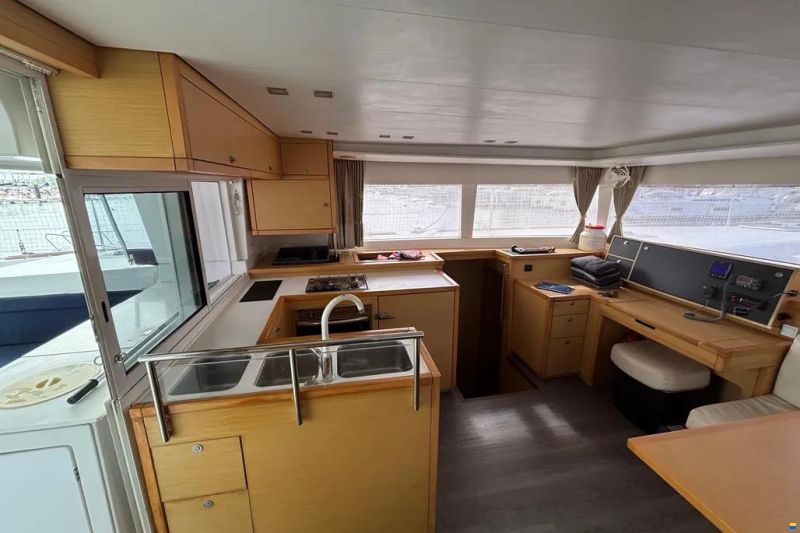 LAGOON 450 F – Le catamaran idéal
