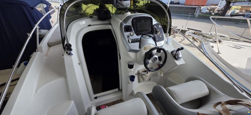 Beneteau Flyer 750 SD
