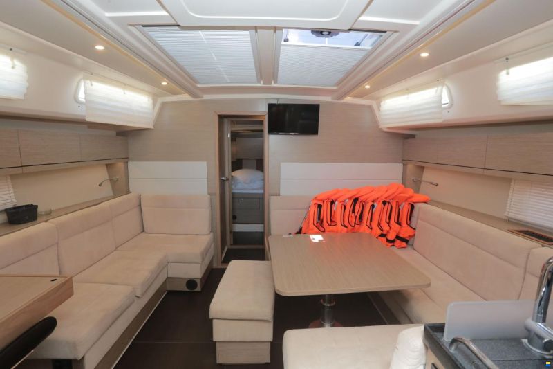 Hanse 458