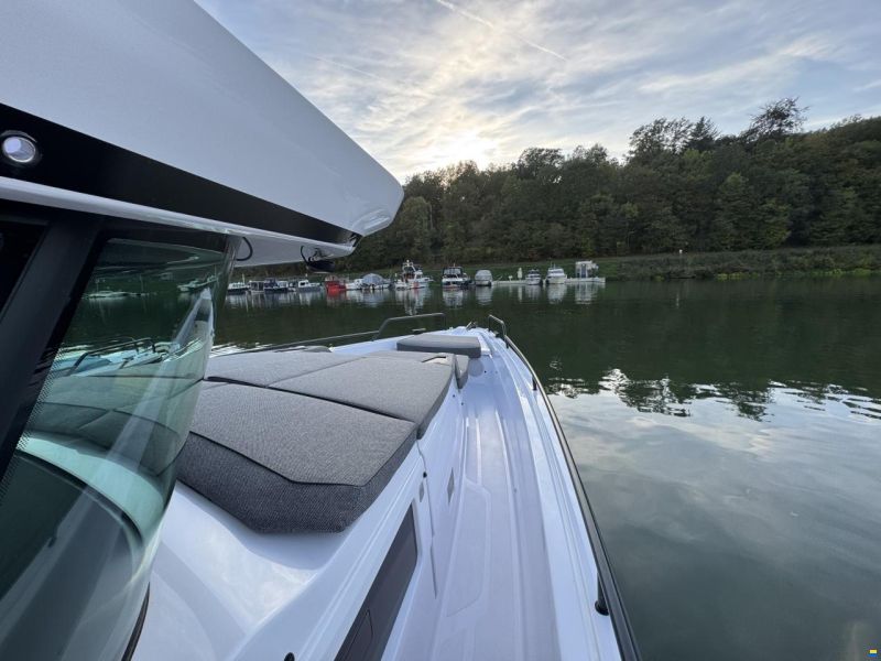 Axopar 45 XC Cross Cabin