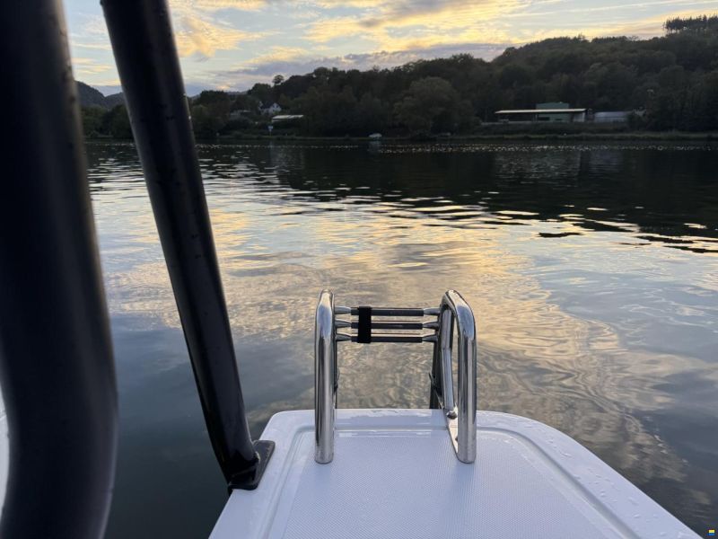 Axopar 45 XC Cross Cabin