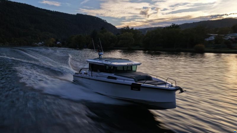 Axopar 45 XC Cross Cabin
