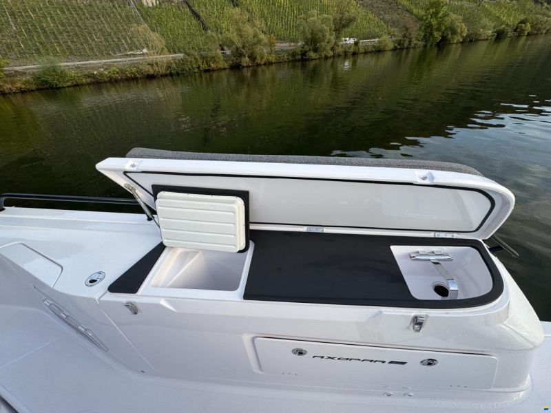 Axopar 45 XC Cross Cabin