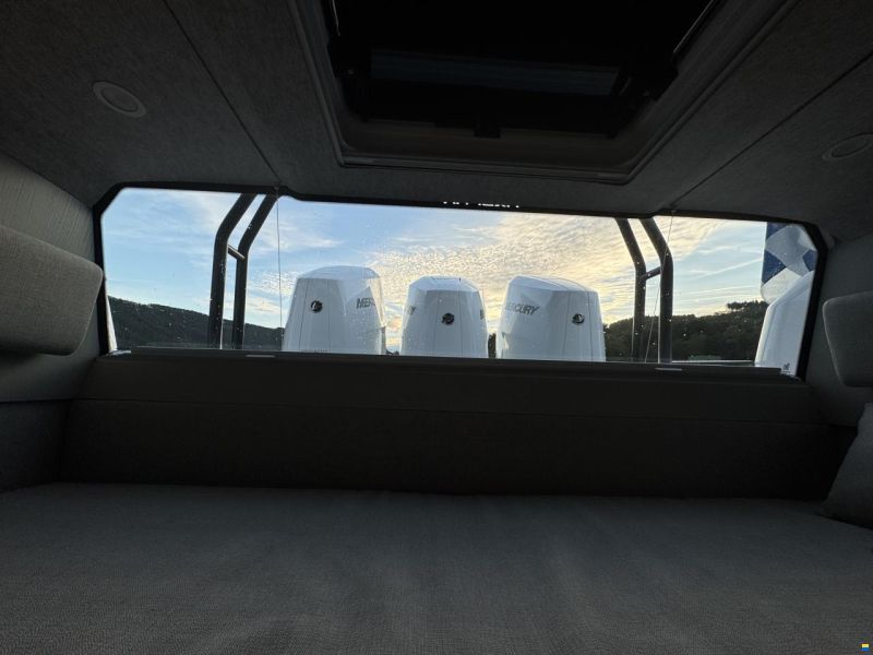 Axopar 45 XC Cross Cabin
