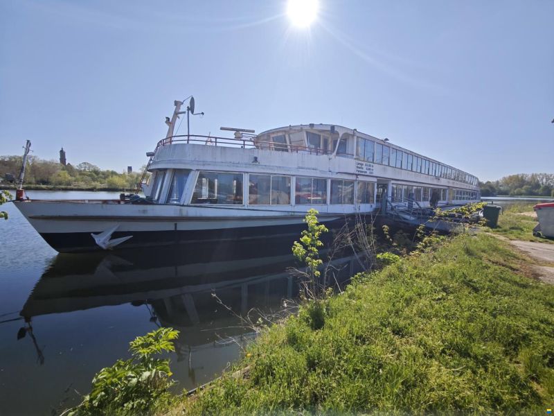 Fahrgastschiff mit Potenzial (600 P)