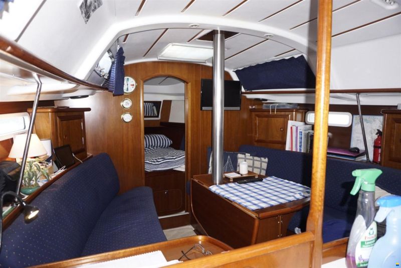 Beneteau OCEANIS 331