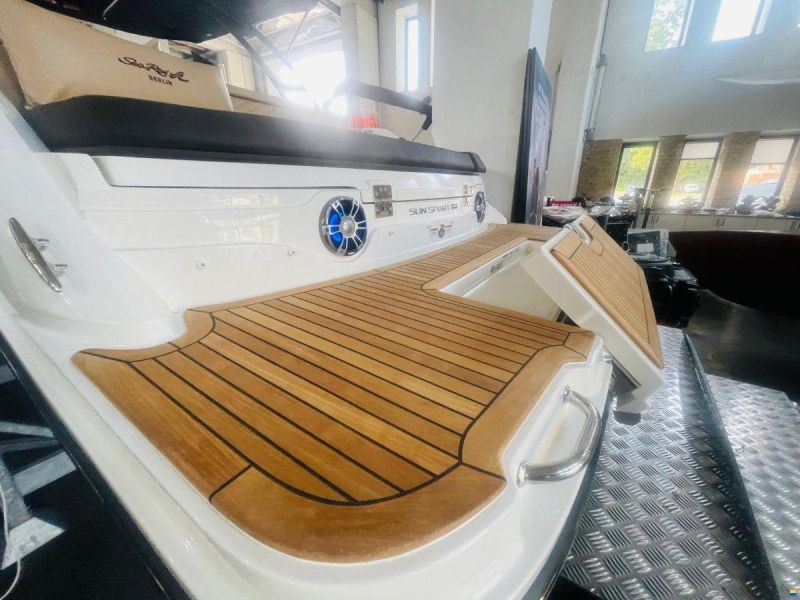 Sea Ray 250 SunSport