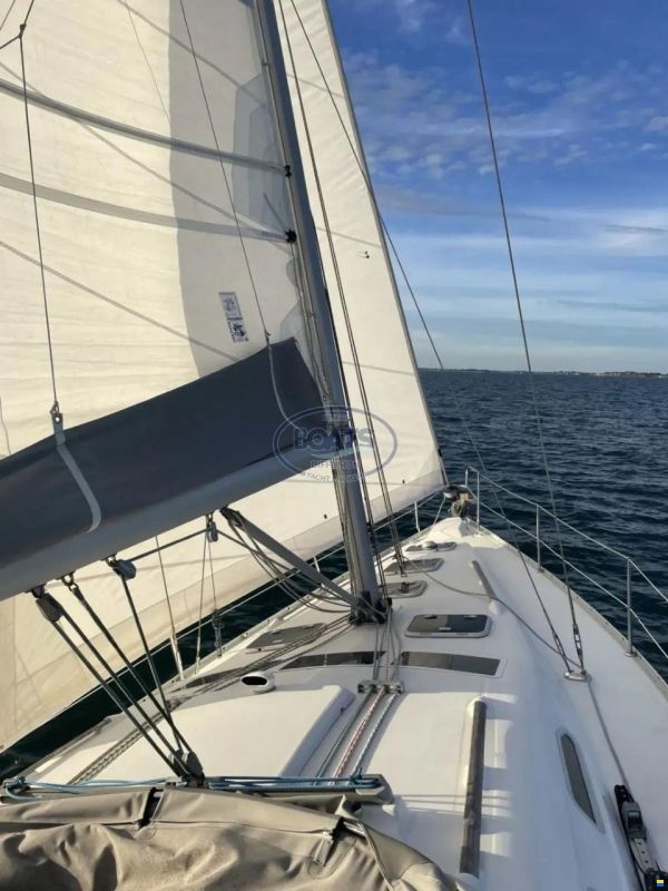 Beneteau OCEANIS 393