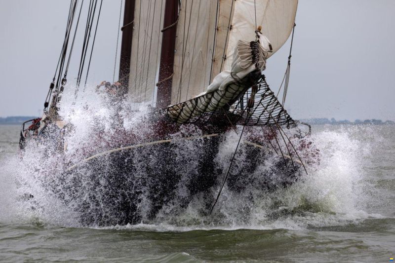 Tweemastklipper, charter