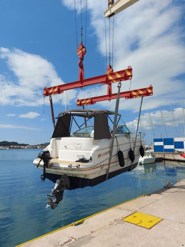 Larson 274 Cabrio