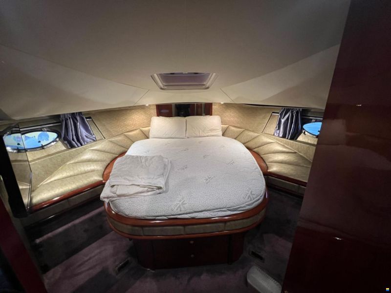 Fairline Squadron 52