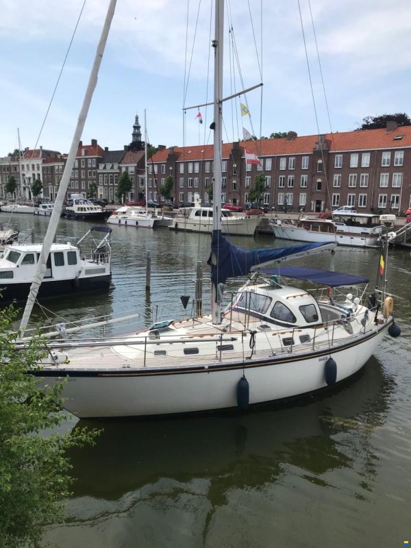 Colvic Countess 37CC