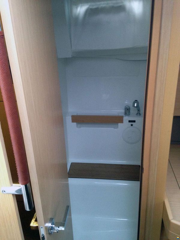 Beneteau Oceanis 38