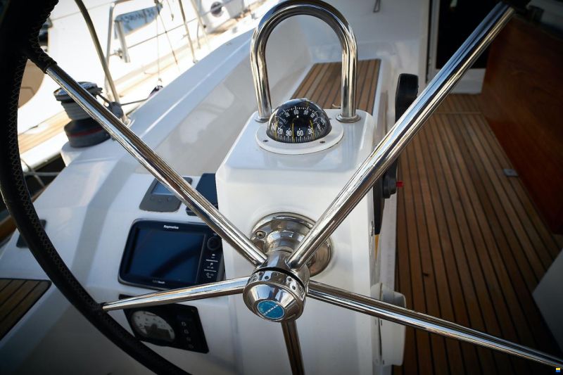 Beneteau Oceanis 38