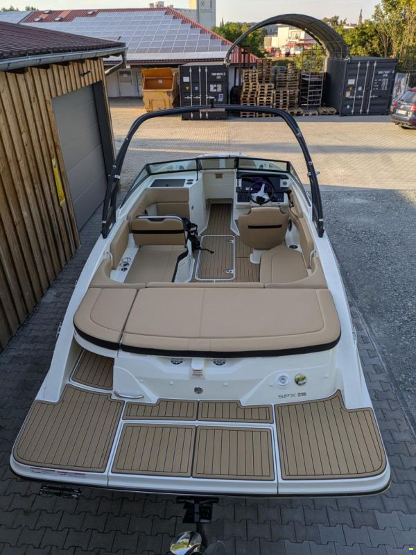 Sea Ray 210 SPXe