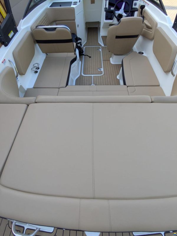 Sea Ray 210 SPXe