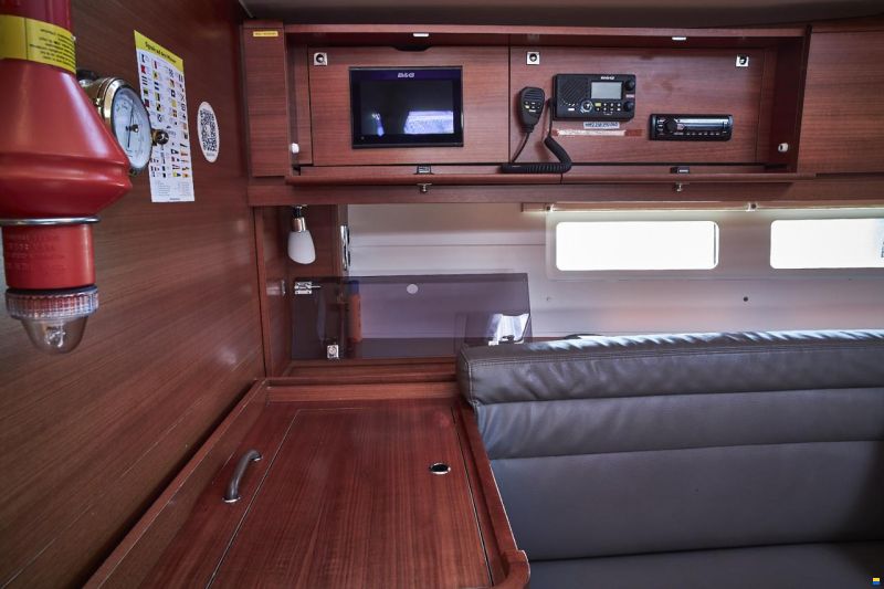 Dufour 460