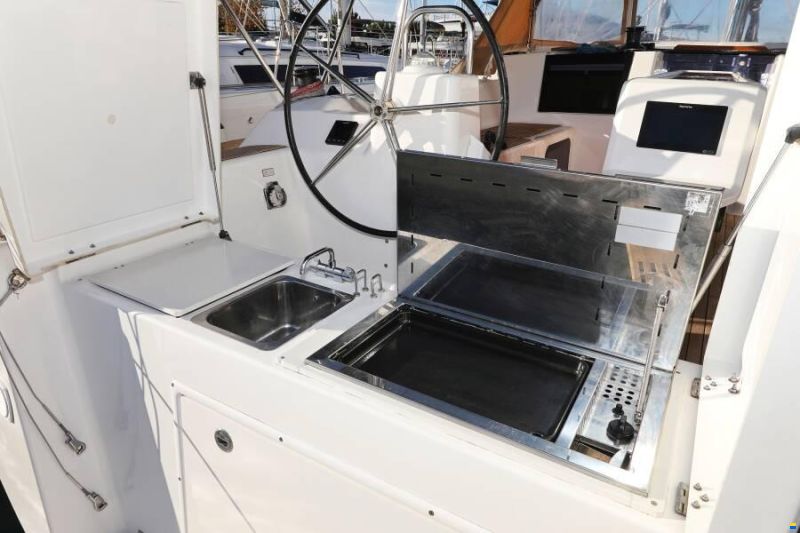 Dufour 460