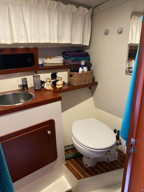 Fairline Sedan32
