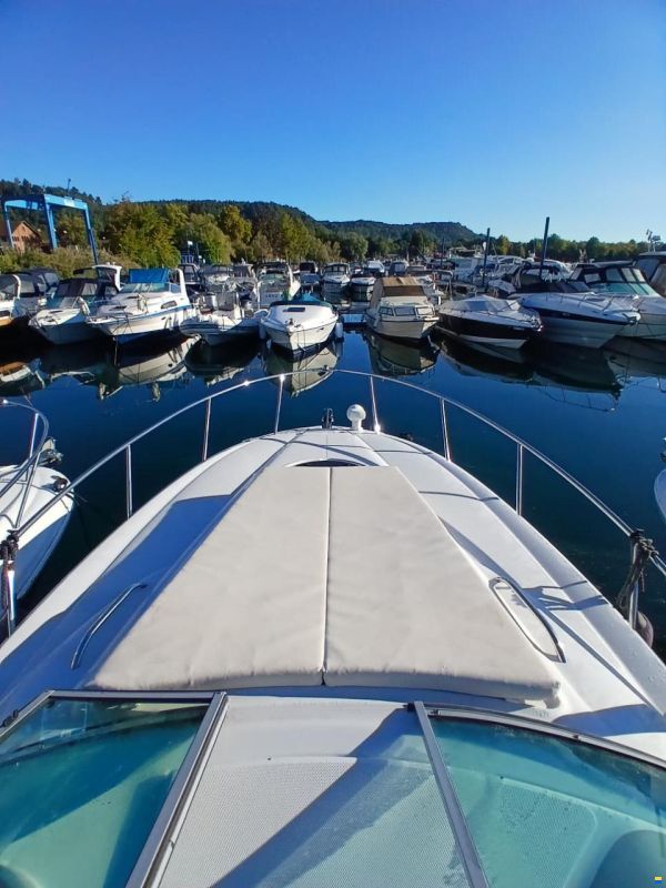 Crownline 270CR