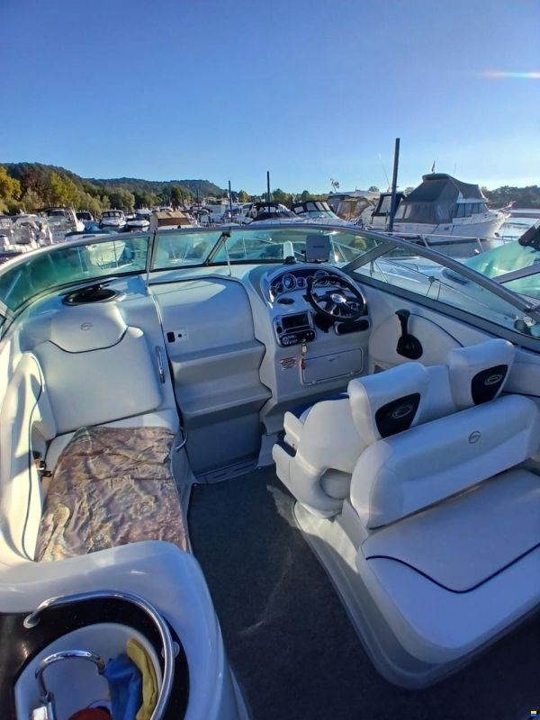 Crownline 270CR
