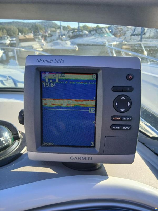 Crownline 270CR
