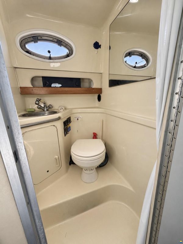 Sea Ray SUNDANCER 290