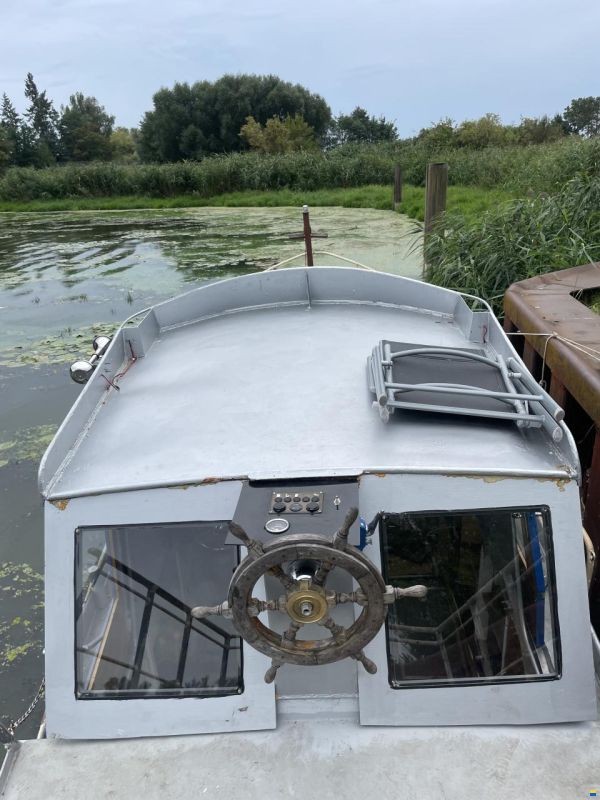 Stahlkajütboot