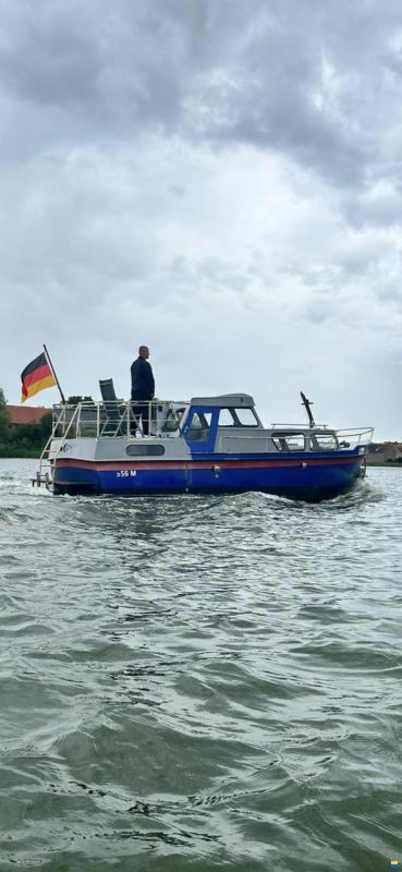 Stahlkaj&uuml;tboot