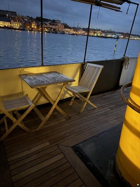 Wohnschiff / Hausboot
