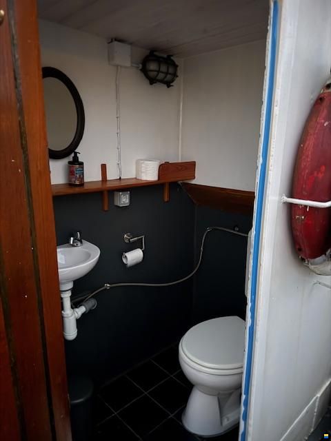 Wohnschiff / Hausboot