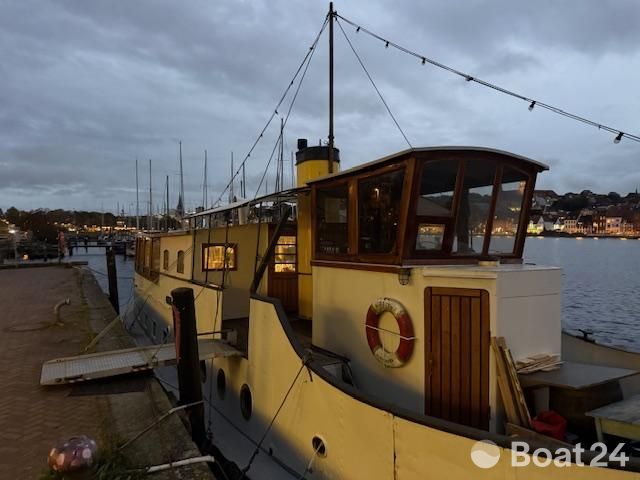 Wohnschiff / Hausboot