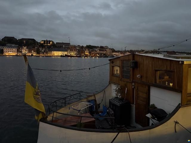Wohnschiff / Hausboot