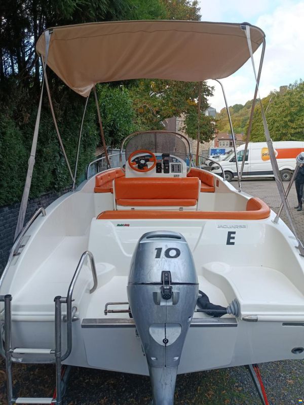 Prua al Vento Jaguar 520 hors-bord