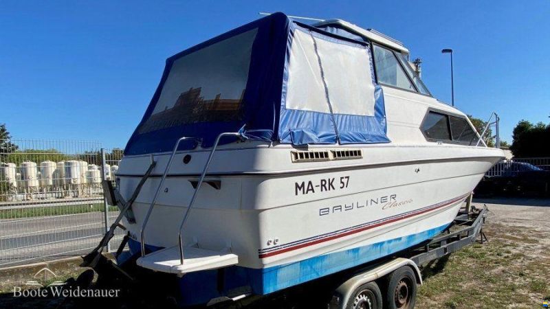 Bayliner 2452