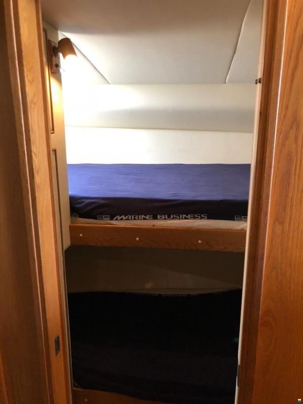 Bertram Yacht 37' Convertible