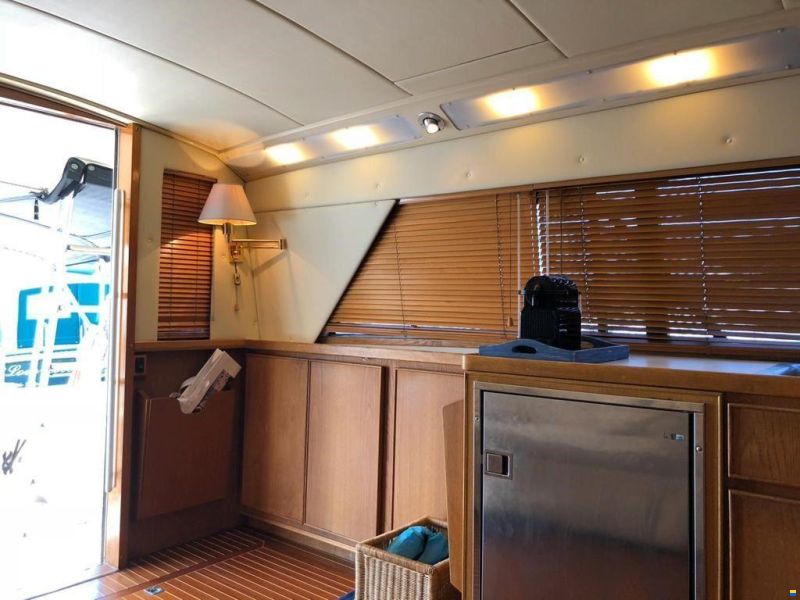 Bertram Yacht 37' Convertible